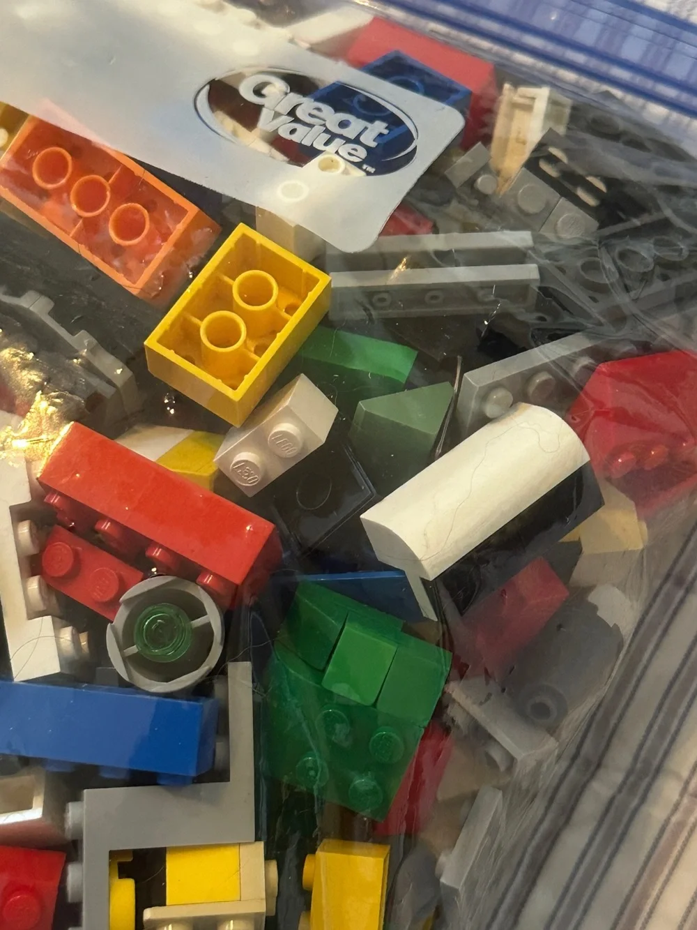 2 lb mixed lot of Lego bricks- variety of sizes colors & style pieces